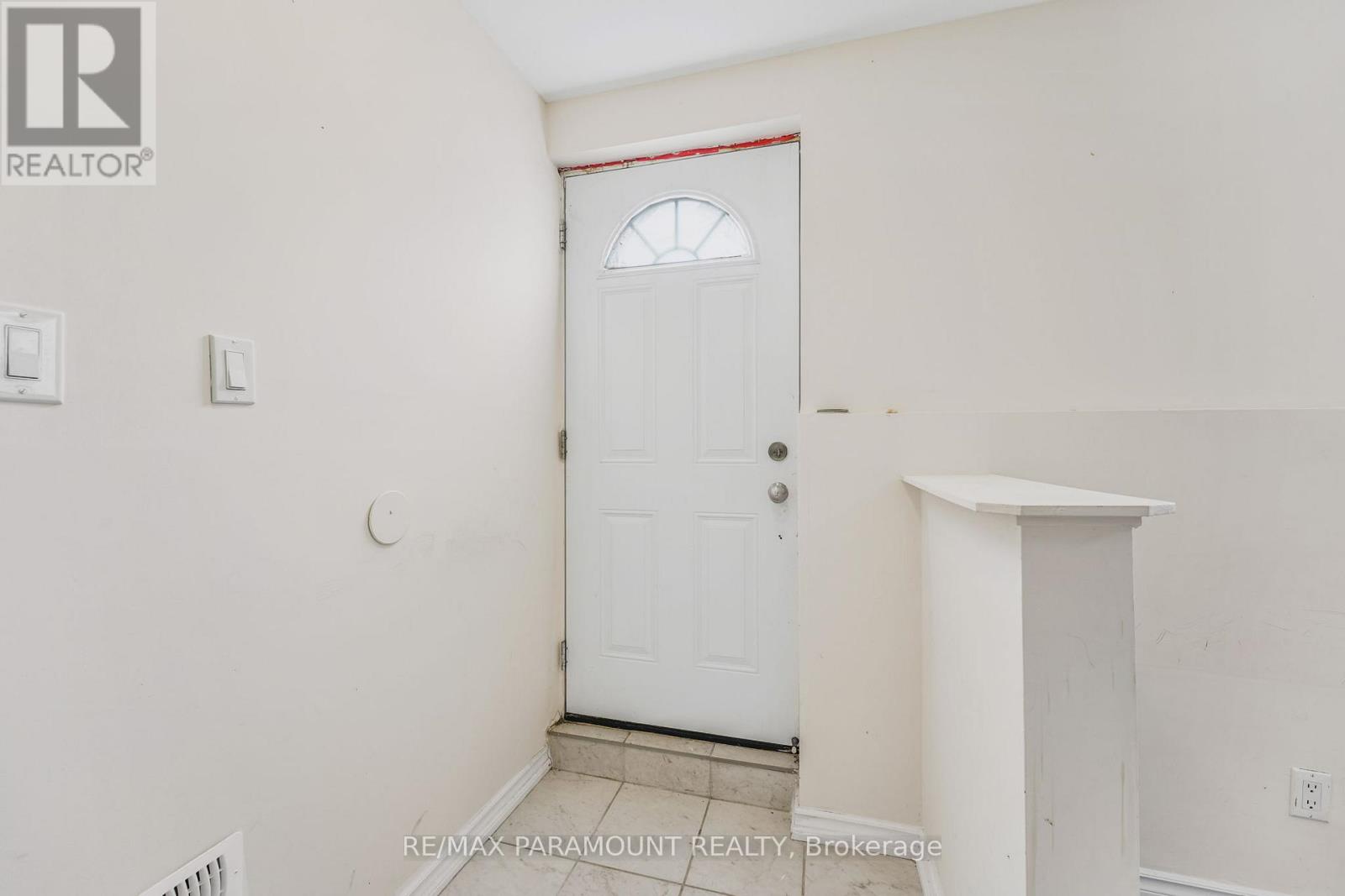 4 Summerdale Crescent, Brampton, Ontario  L6X 4V8 - Photo 26 - W12199639