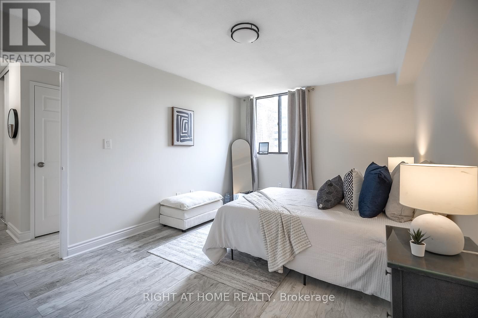 604 - 2542 Argyle Road, Mississauga, Ontario  L5B 2H5 - Photo 29 - W12199652