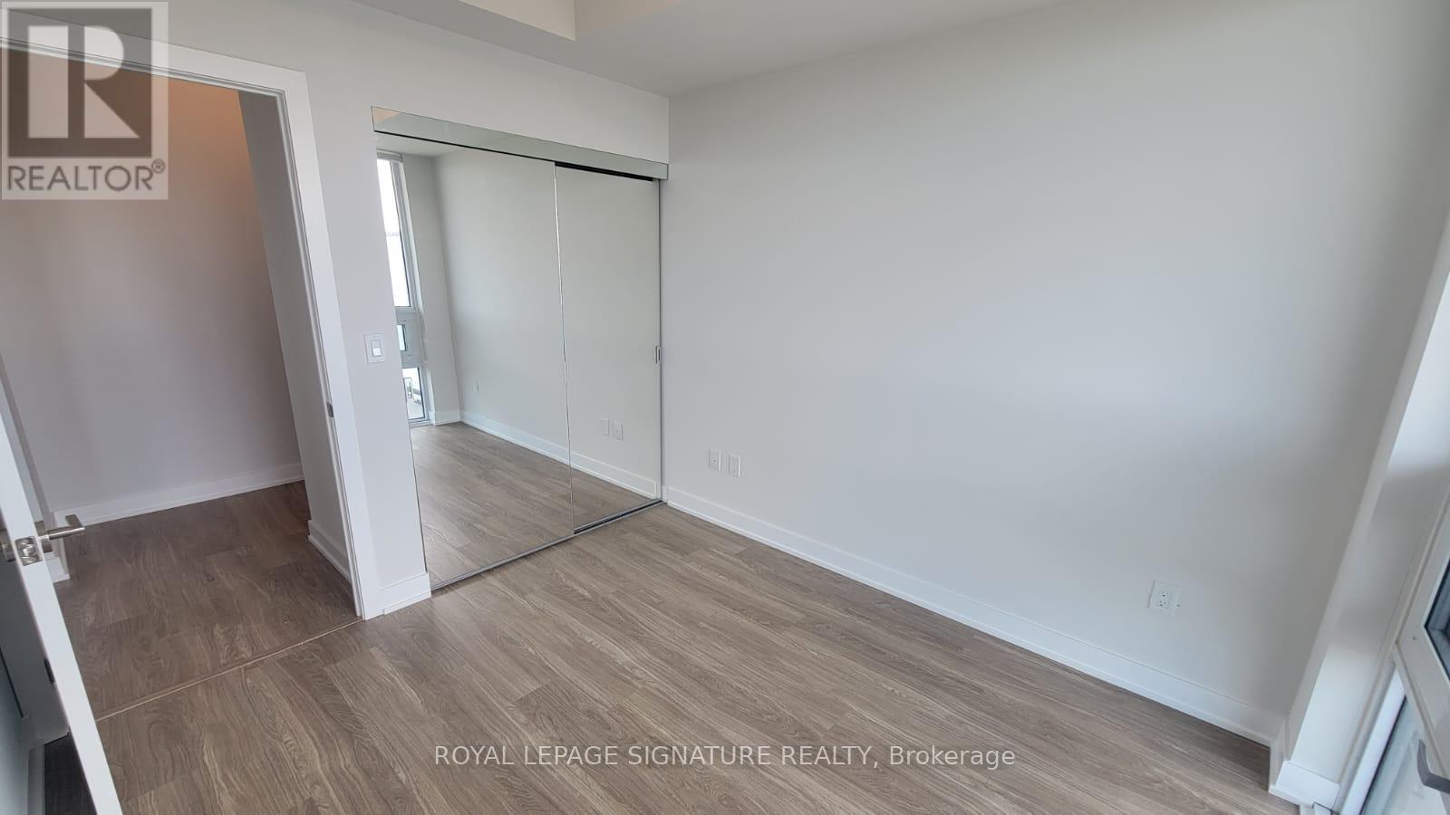 4608 - 430 Square One Drive, Mississauga, Ontario  L5B 0L6 - Photo 10 - W12199655