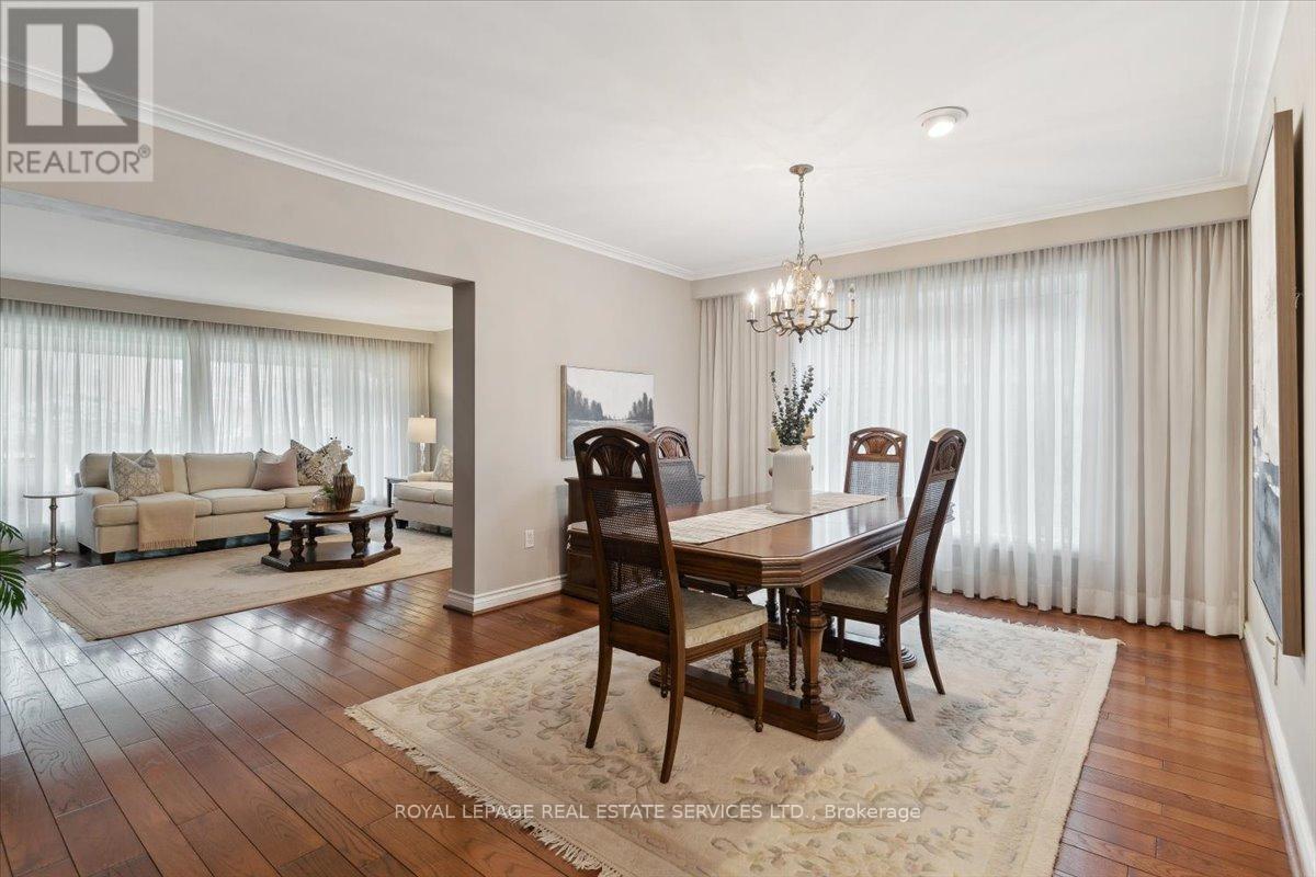 116 Clement Road, Toronto (Willowridge-Martingrove-Richview), Ontario  M9R 1Z2 - Photo 10 - W12199693