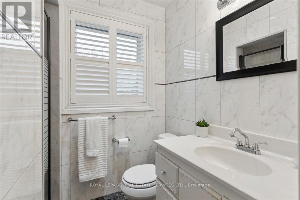 116 Clement Road, Toronto (Willowridge-Martingrove-Richview), Ontario  M9R 1Z2 - Photo 25 - W12199693