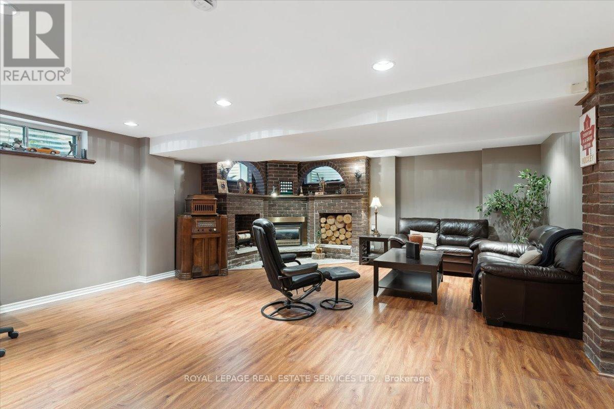 116 Clement Road, Toronto (Willowridge-Martingrove-Richview), Ontario  M9R 1Z2 - Photo 34 - W12199693