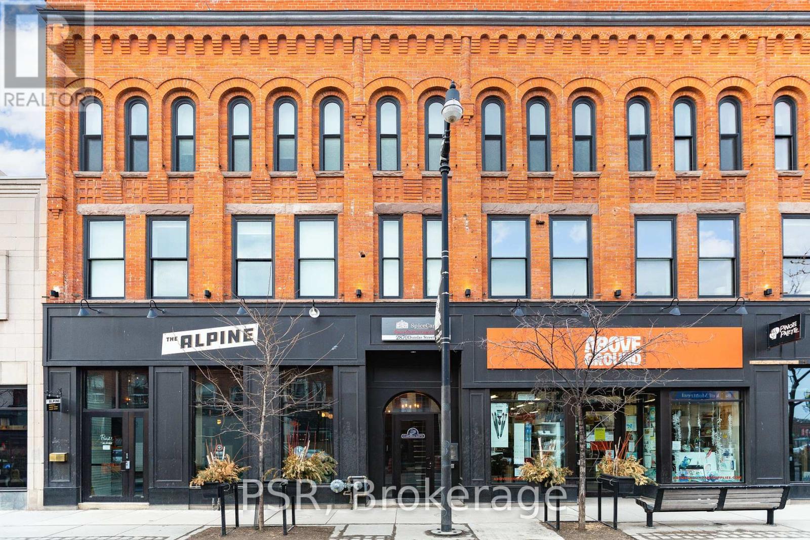 205 - 2870 DUNDAS STREET W, Toronto, Ontario