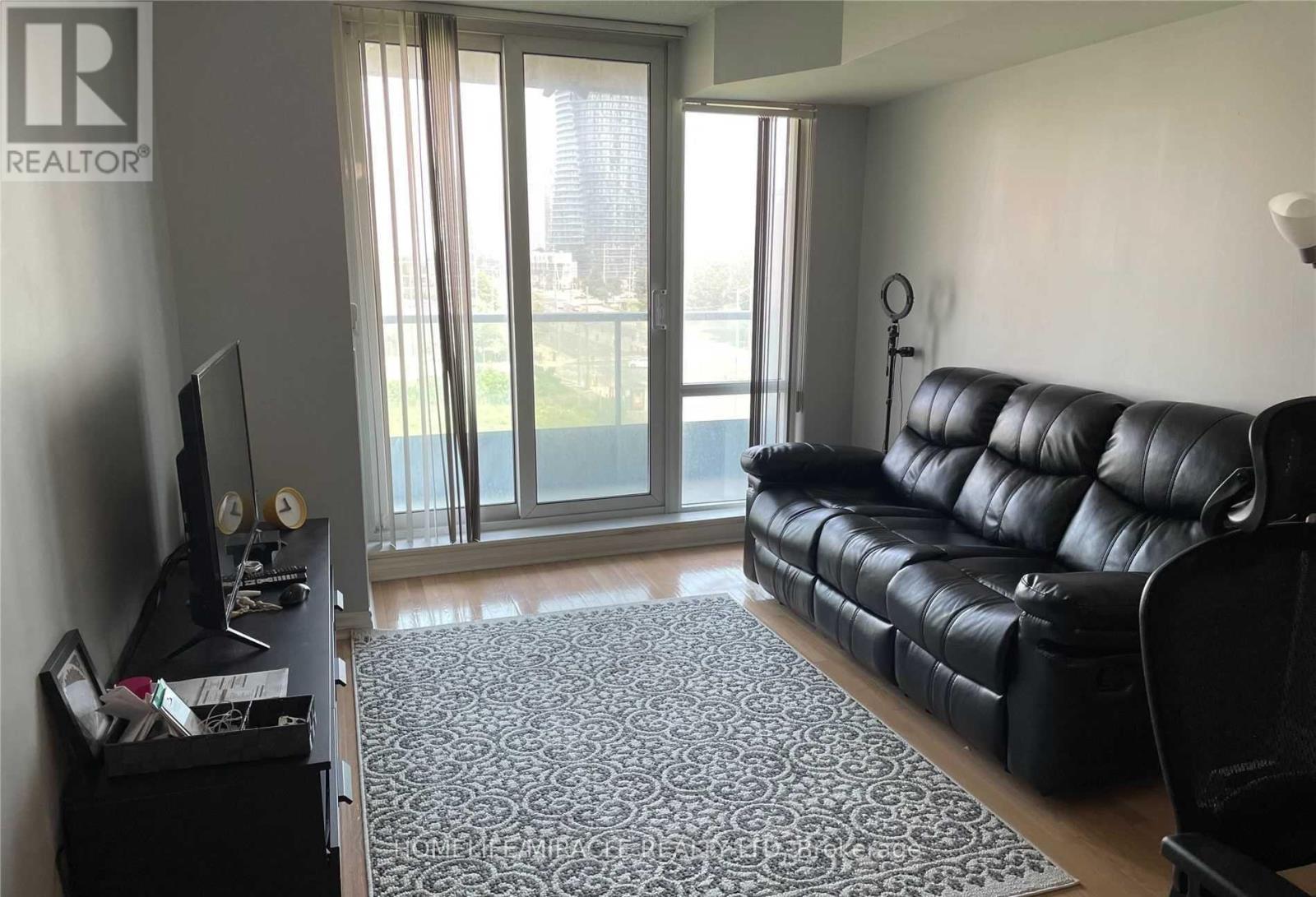 509 - 1 Elm Drive W, Mississauga, Ontario  L5B 4M1 - Photo 3 - W12199730