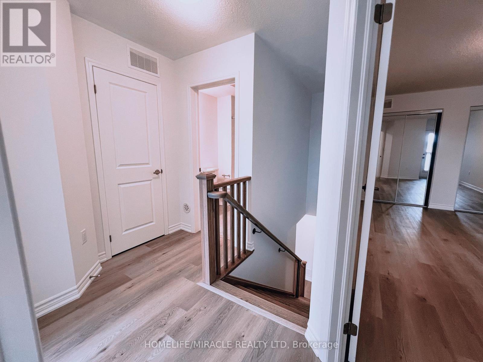 54 Elmer Moss Avenue, Caledon, Ontario  L7C 3H1 - Photo 13 - W12199750
