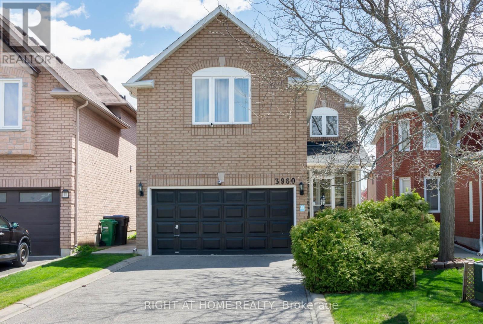 3960 HONEY LOCUST TRAIL, Mississauga, Ontario