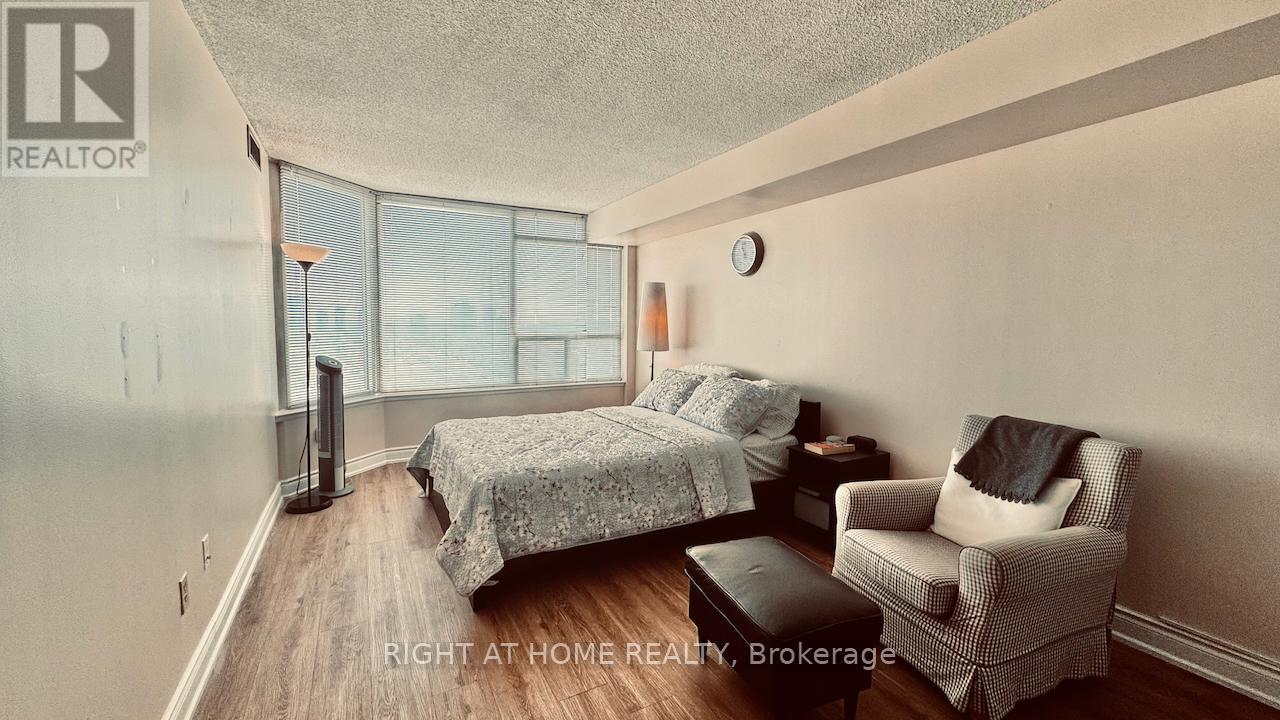 1805 - 700 Constellation Drive, Mississauga, Ontario  L5R 3G8 - Photo 20 - W12199822