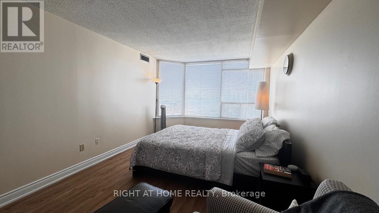 1805 - 700 Constellation Drive, Mississauga, Ontario  L5R 3G8 - Photo 22 - W12199822
