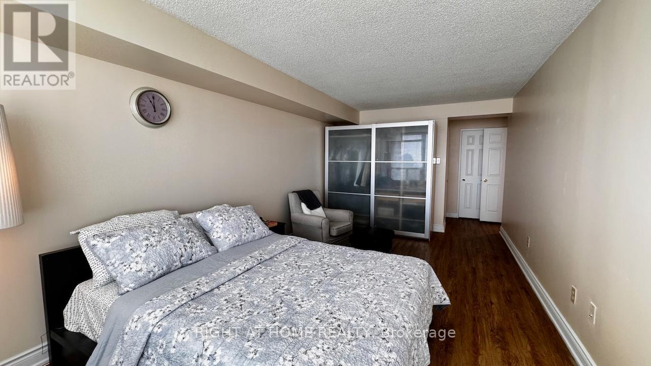 1805 - 700 Constellation Drive, Mississauga, Ontario  L5R 3G8 - Photo 23 - W12199822