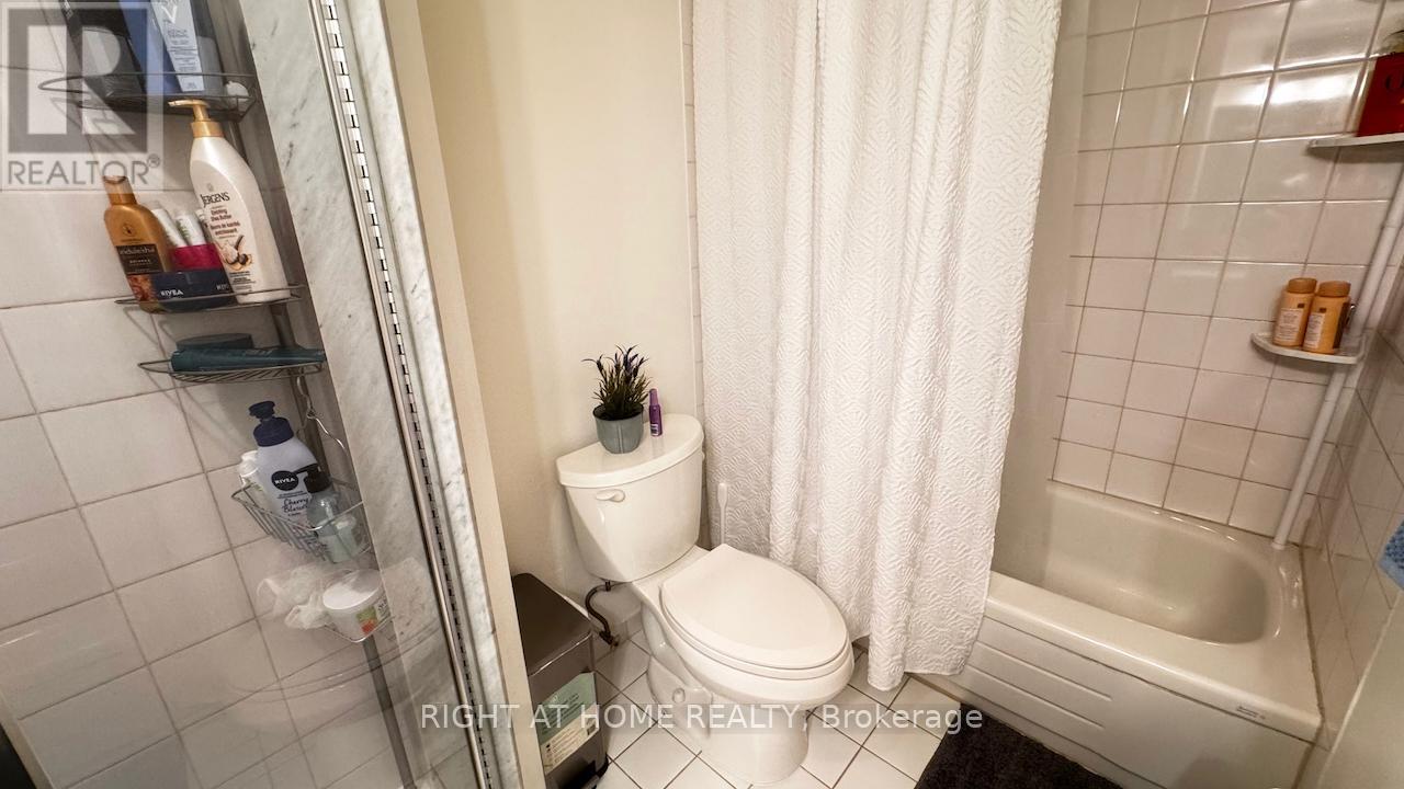 1805 - 700 Constellation Drive, Mississauga (Hurontario), Ontario  L5R 3G8 - Photo 25 - W12199822