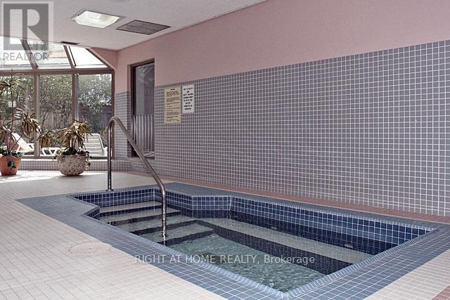 1805 - 700 Constellation Drive, Mississauga, Ontario  L5R 3G8 - Photo 35 - W12199822