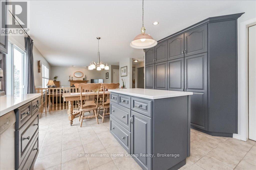 35 Thomas Boulevard, Centre Wellington, Ontario  N0B 1S0 - Photo 8 - X12097758