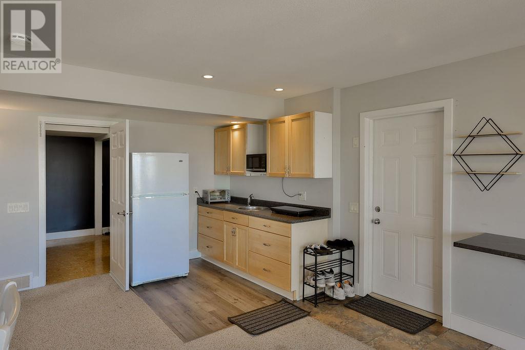 1647 Sunrise Road, Kelowna, British Columbia  V1P 1N9 - Photo 44 - 10349859