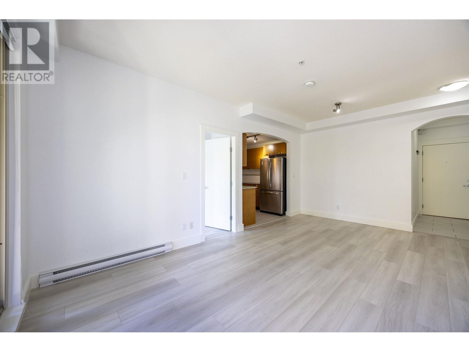 414 7488 Byrnepark Walk, Burnaby, British Columbia  V3N 0B6 - Photo 4 - R3011953