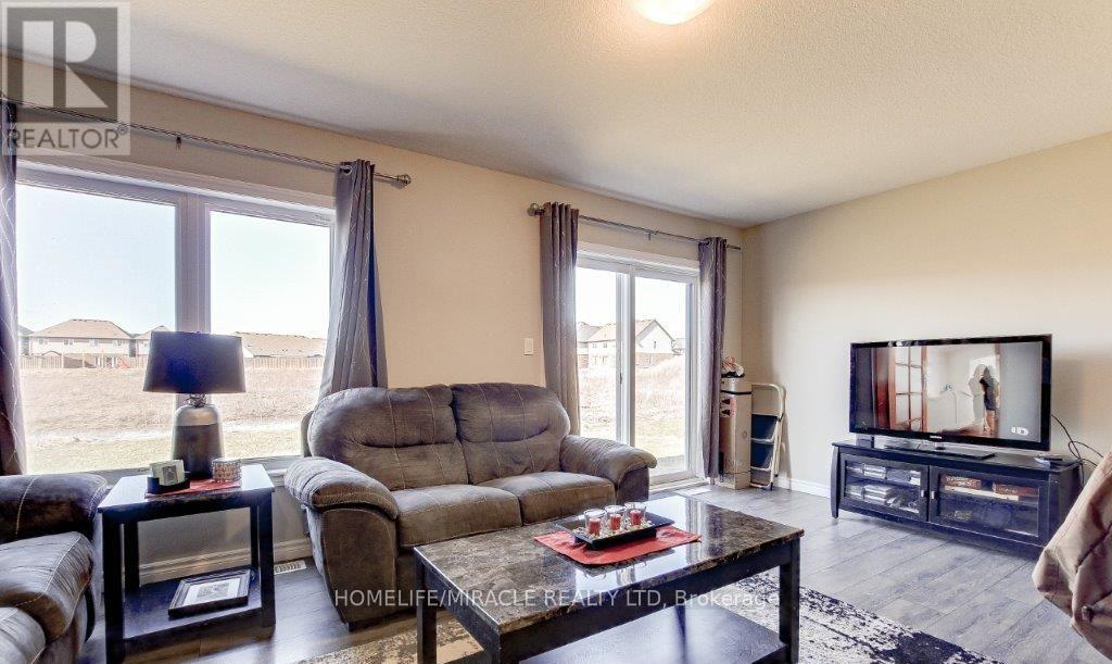 1373 Calais Drive, Woodstock, Ontario  N4T 0L8 - Photo 9 - X12199646