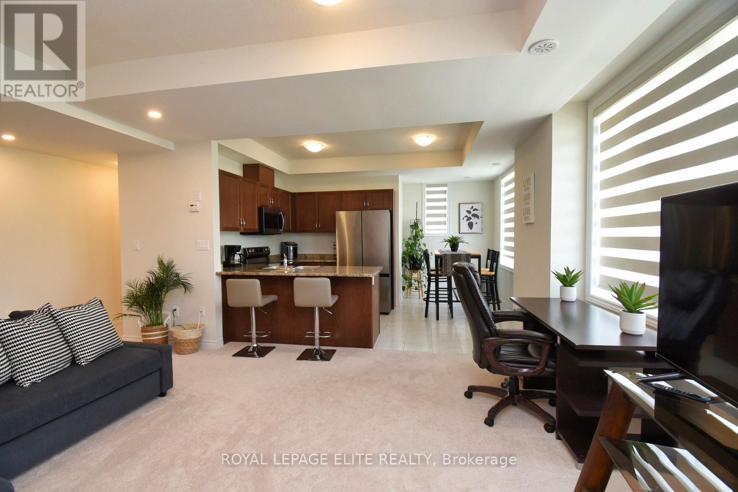 69 - 383 Dundas Street E, Hamilton, Ontario  L8B 1X6 - Photo 8 - X12199709