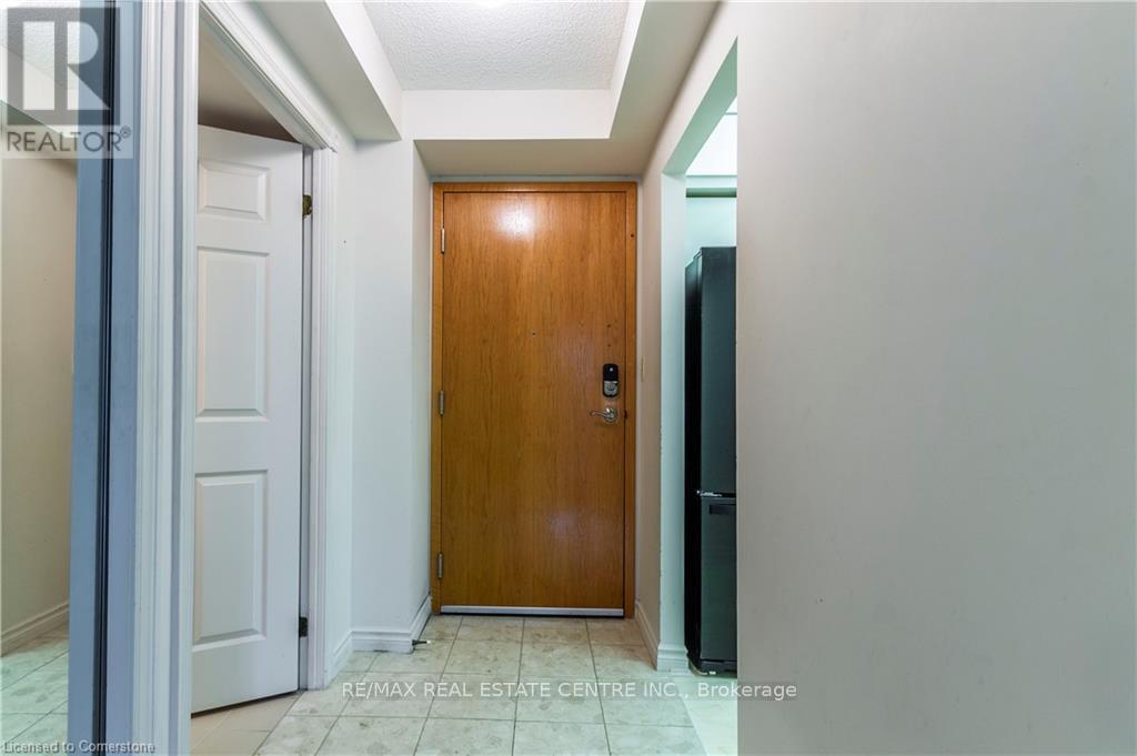307 - 237 King Street W, Cambridge, Ontario  N3H 5L2 - Photo 7 - X12199821