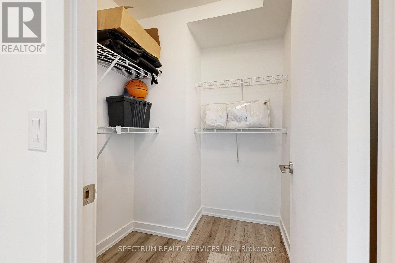 4 - 851 Sheppard Avenue W, Toronto, Ontario  M3H 0G2 - Photo 34 - C12199838