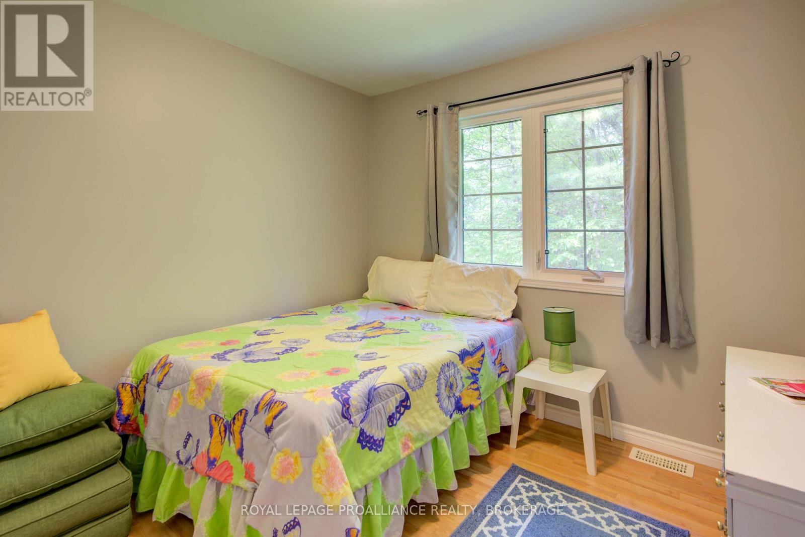 21 Warbler Lane, South Frontenac (Frontenac South), Ontario  K0H 1W0 - Photo 16 - X12200045