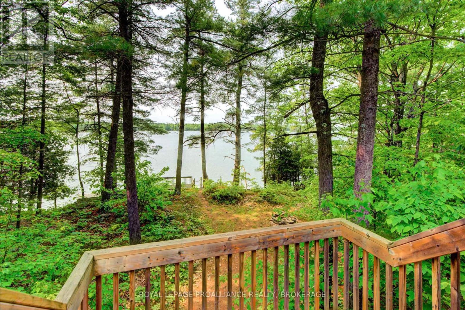 21 Warbler Lane, South Frontenac (Frontenac South), Ontario  K0H 1W0 - Photo 30 - X12200045
