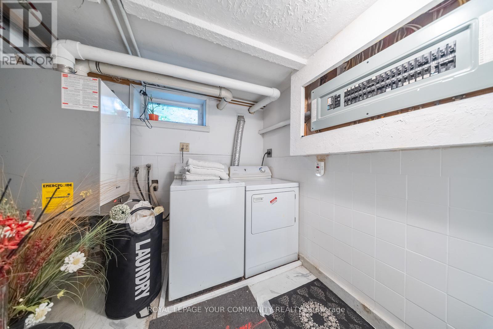 2 Four Oaks Gate, Toronto (East York), Ontario  M4J 2X2 - Photo 37 - E12199865