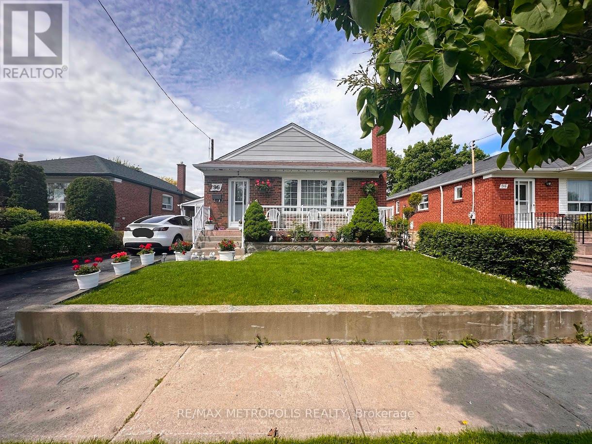BSMT - 96 PORTSDOWN ROAD, toronto (dorset park), Ontario