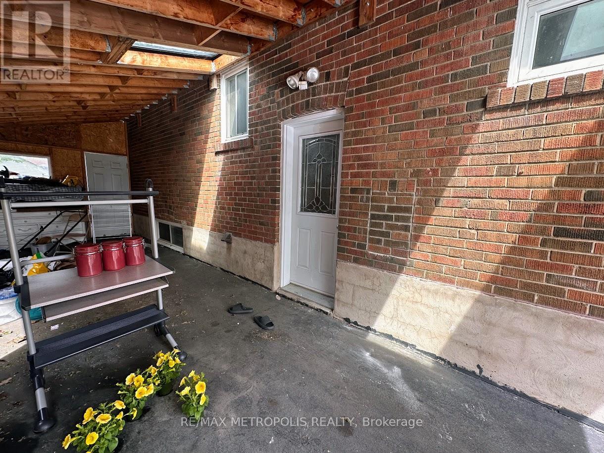 Bsmt - 96 Portsdown Road, Toronto (Dorset Park), Ontario  M1P 1V5 - Photo 3 - E12199901