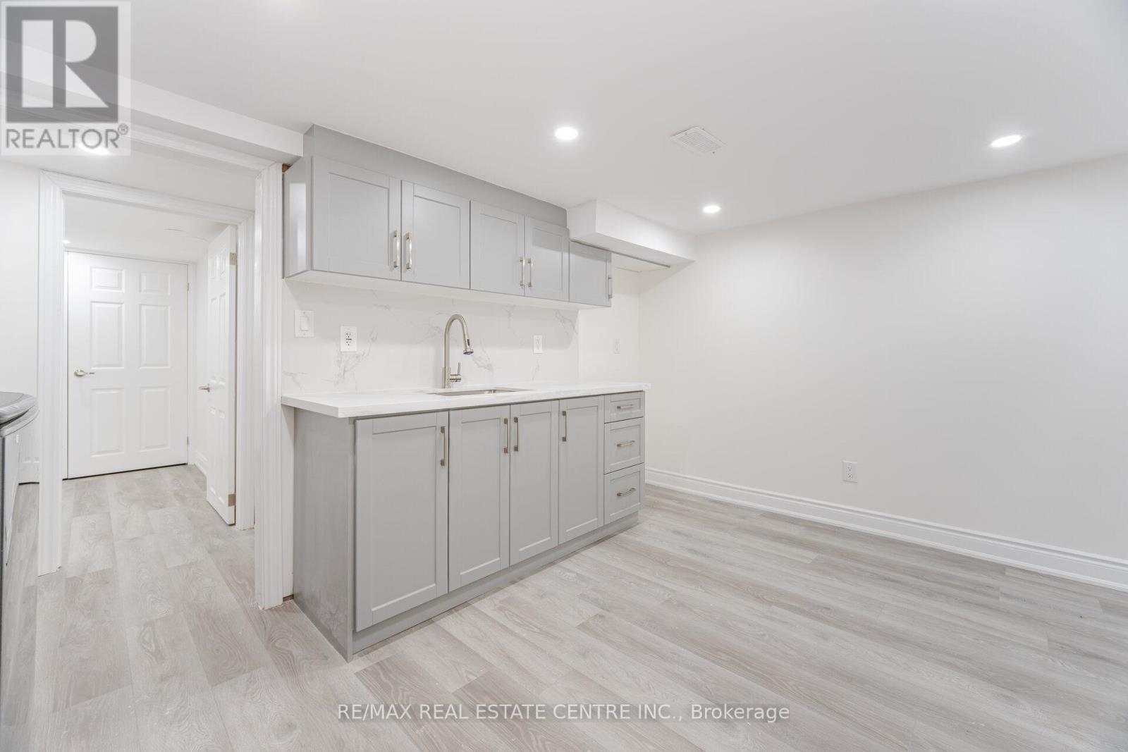 Bsmt - 1287 Oxford Street, Oshawa, Ontario  L1J 3W5 - Photo 30 - E12193694