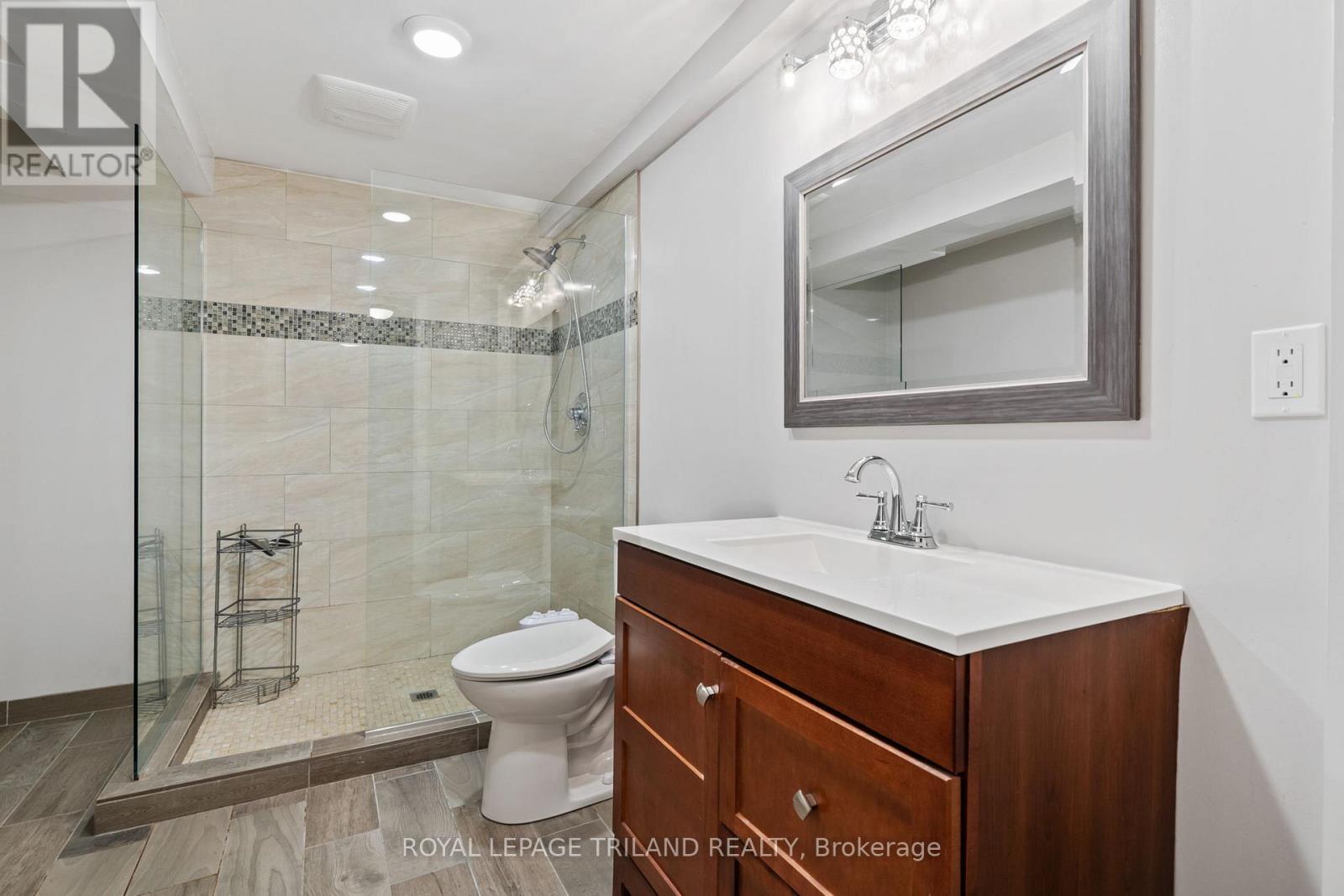 116 Cedarwood Crescent, London North, Ontario  N6H 5E7 - Photo 41 - X12200022
