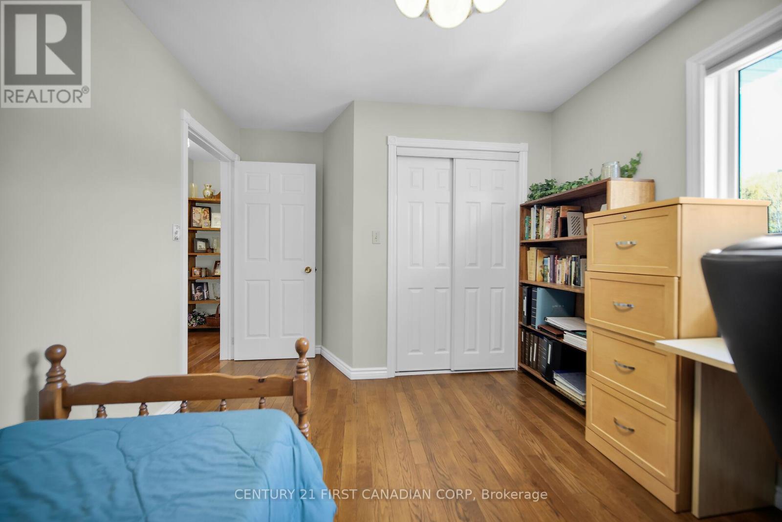 10016 Graham Road, West Elgin, Ontario  N0L 2P0 - Photo 24 - X12200100