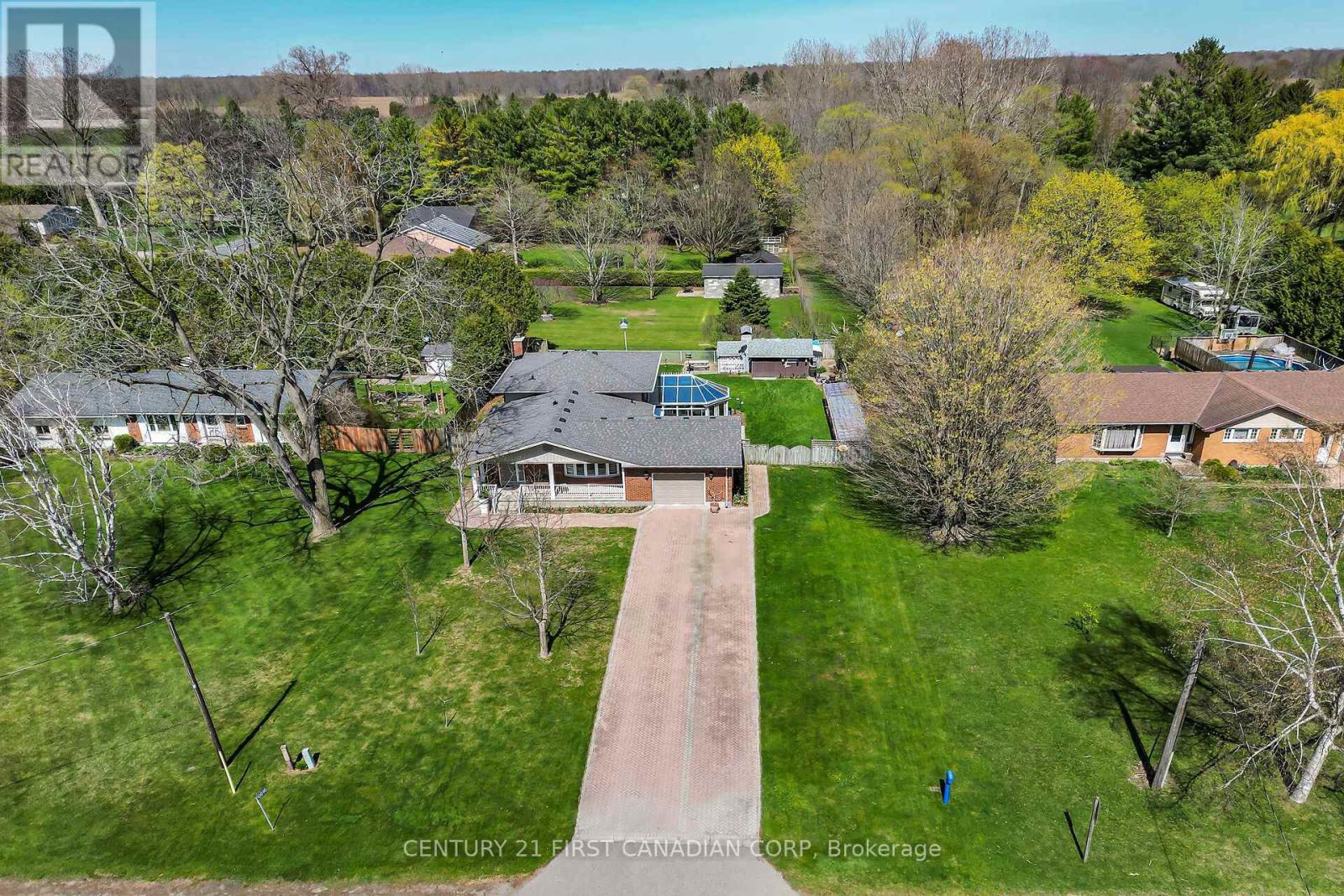 10016 Graham Road, West Elgin, Ontario  N0L 2P0 - Photo 3 - X12200100