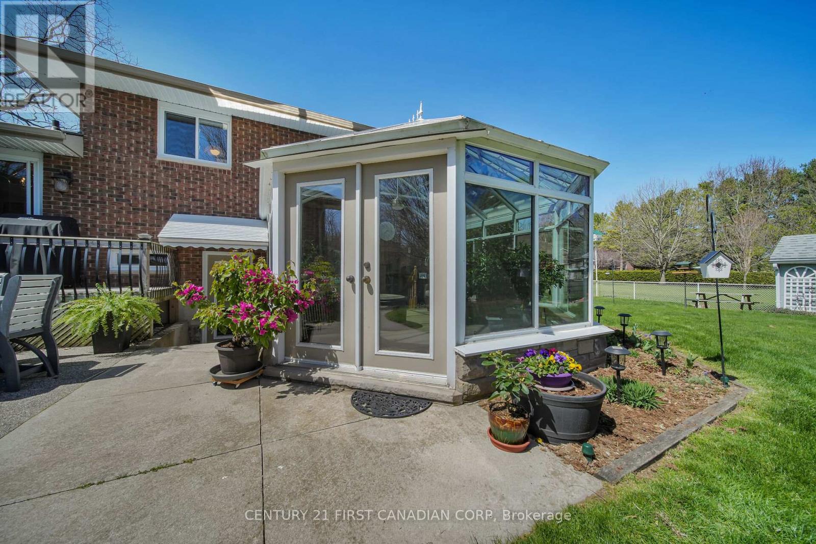 10016 Graham Road, West Elgin, Ontario  N0L 2P0 - Photo 37 - X12200100