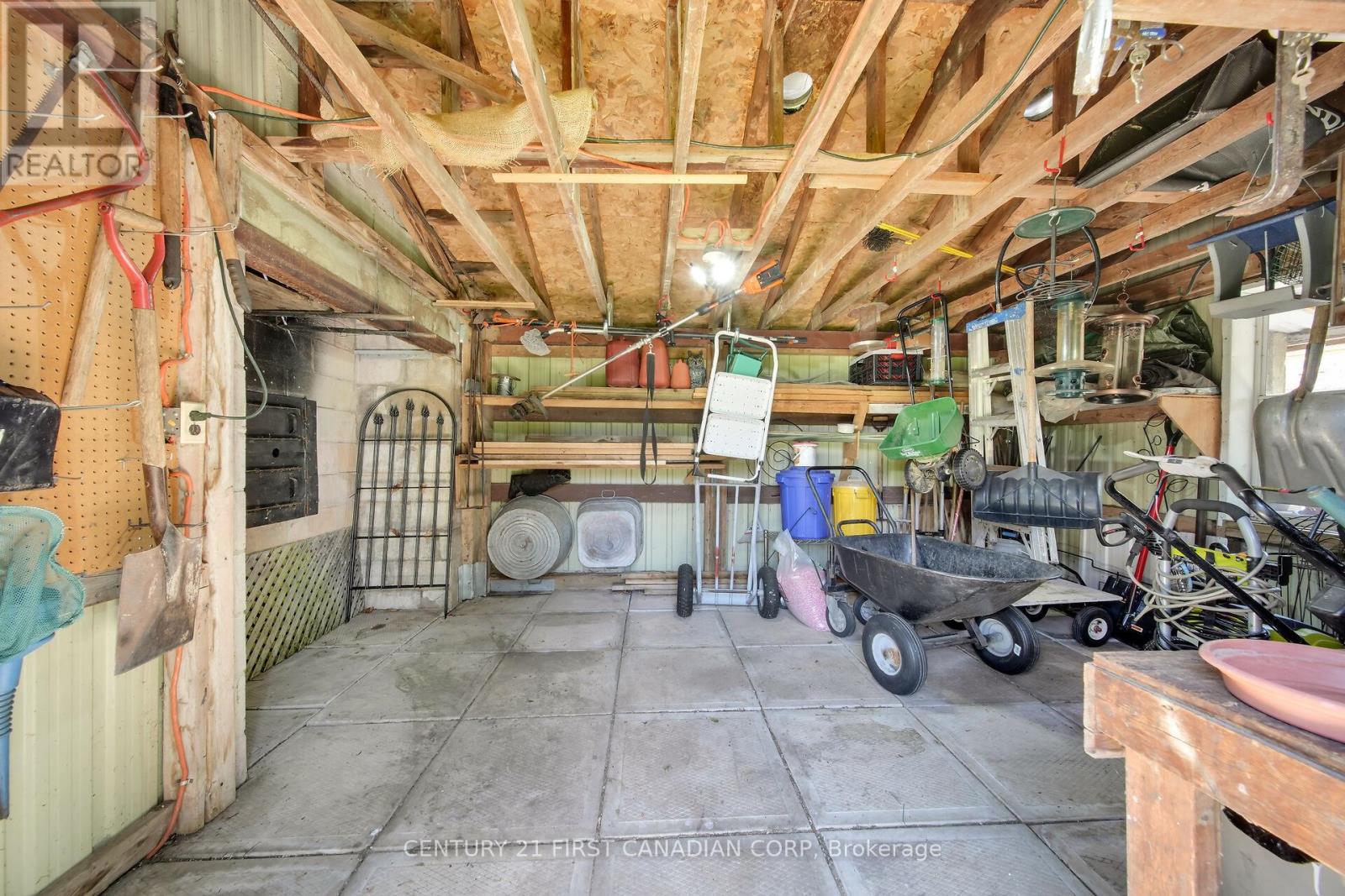 10016 Graham Road, West Elgin, Ontario  N0L 2P0 - Photo 44 - X12200100