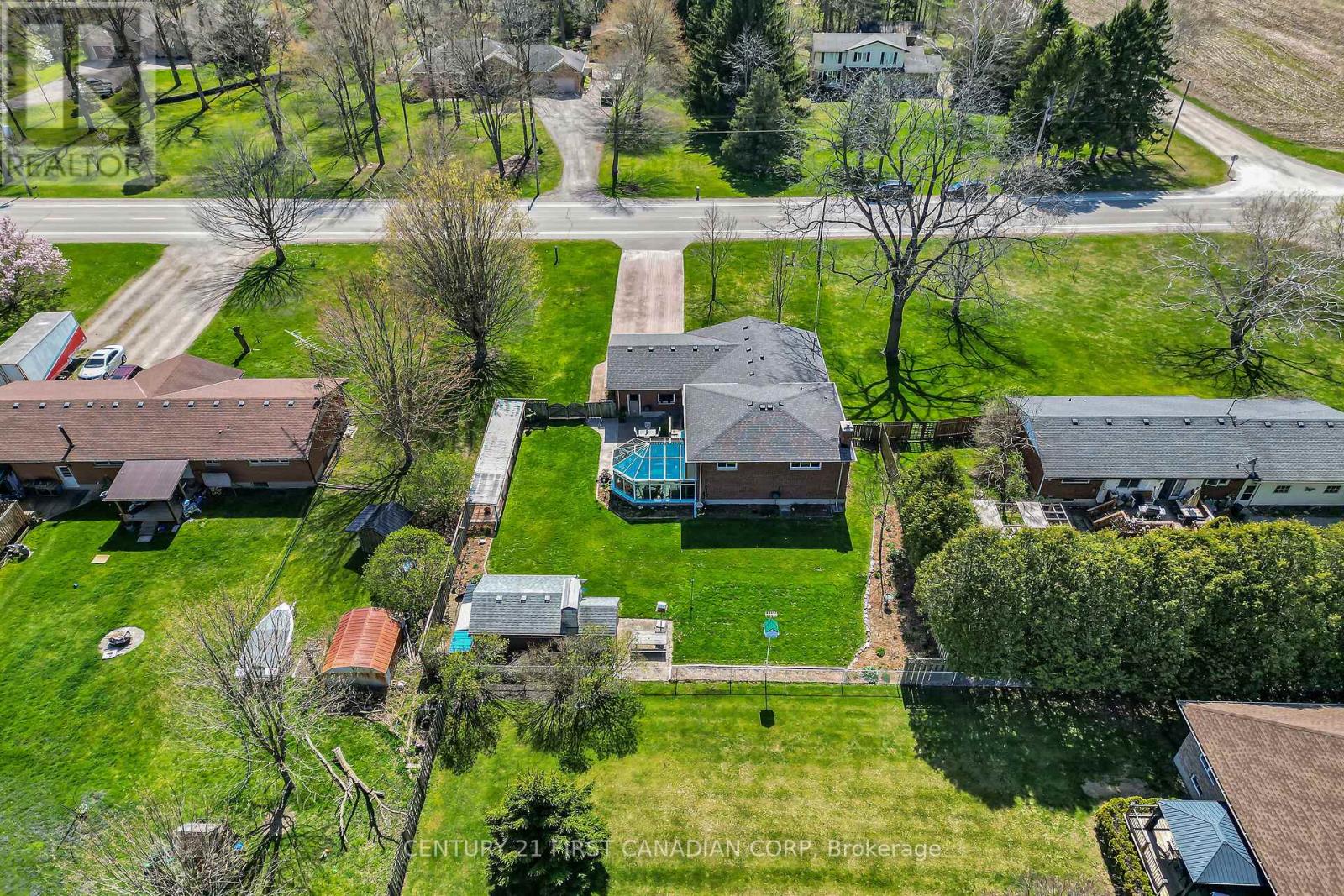 10016 Graham Road, West Elgin, Ontario  N0L 2P0 - Photo 45 - X12200100