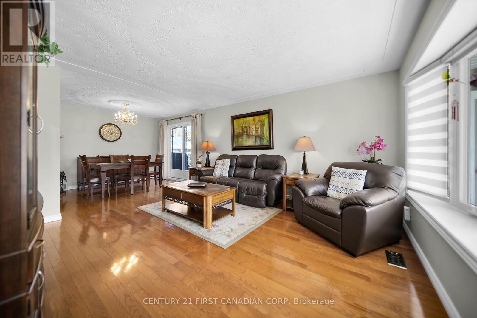 10016 Graham Road, West Elgin, Ontario  N0L 2P0 - Photo 7 - X12200100