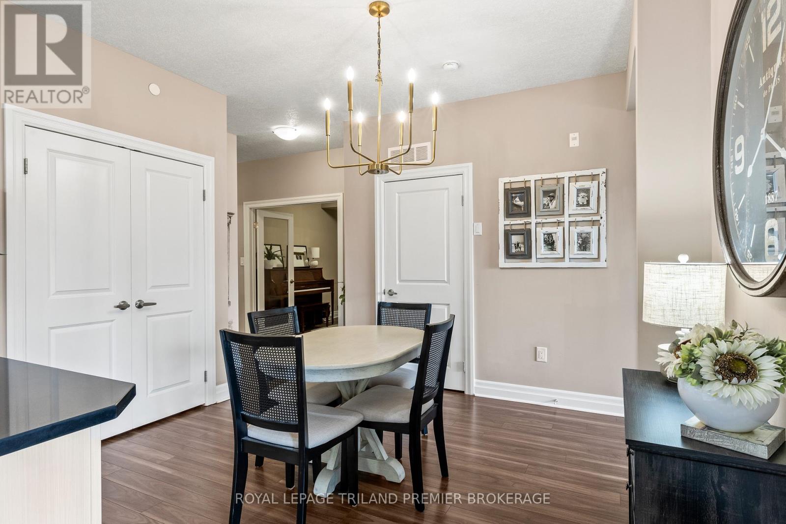 Photo 8 of 30 for 408 - 89 Ridout Street S