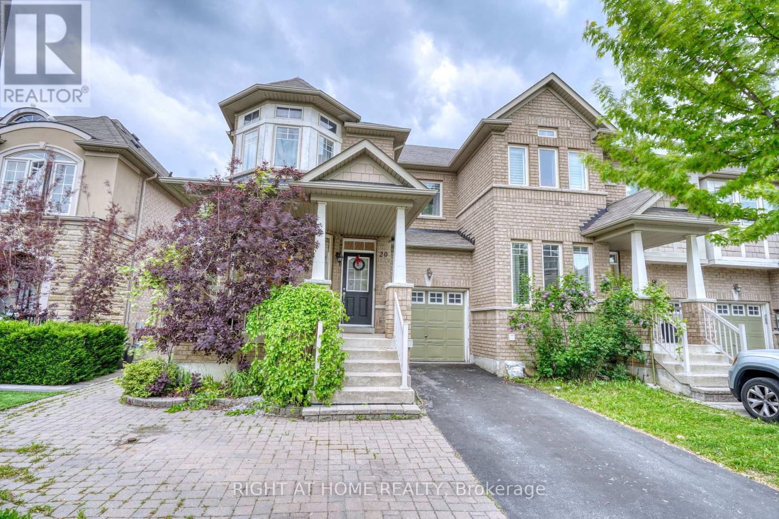 20 Seiffer Crescent, Richmond Hill, Ontario  L4E 0J1 - Photo 1 - N12121354