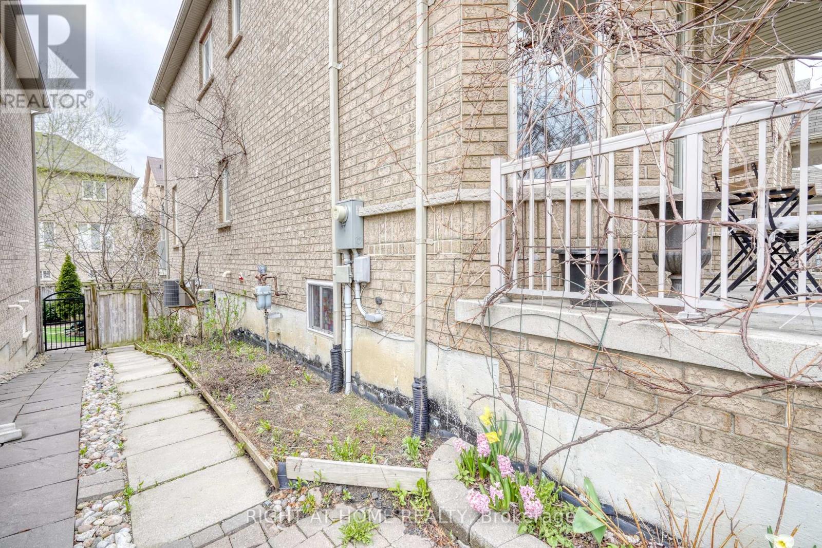 20 Seiffer Crescent, Richmond Hill, Ontario  L4E 0J1 - Photo 45 - N12121354