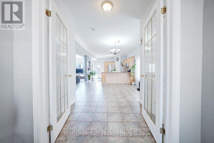 81 Shephard Avenue, New Tecumseth, Ontario  L9R 2G3 - Photo 8 - N12199849