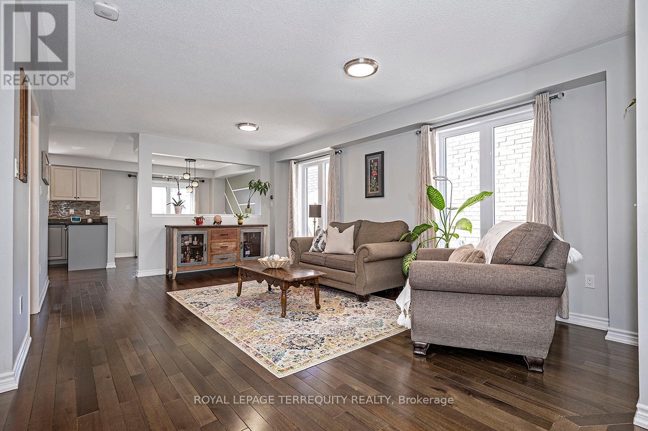 9 Kalmar Crescent, Richmond Hill (Oak Ridges), Ontario  L4E 3Z3 - Photo 16 - N12199919