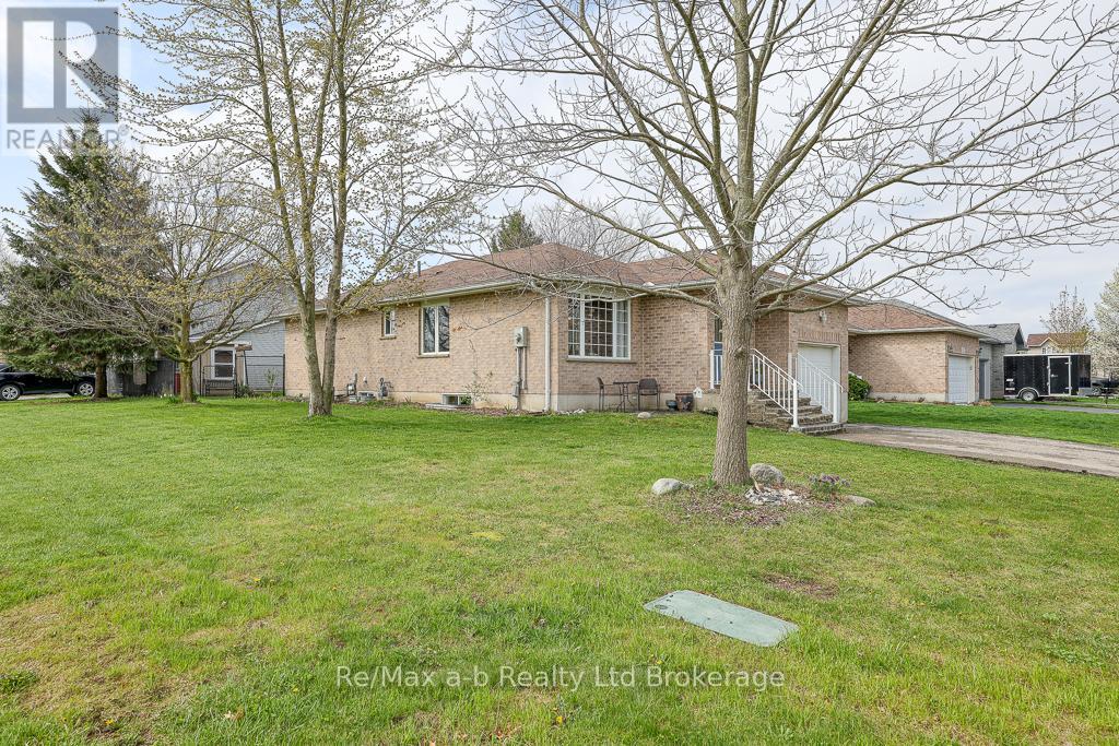 Property at 1 FELTZ DRIVE image 4