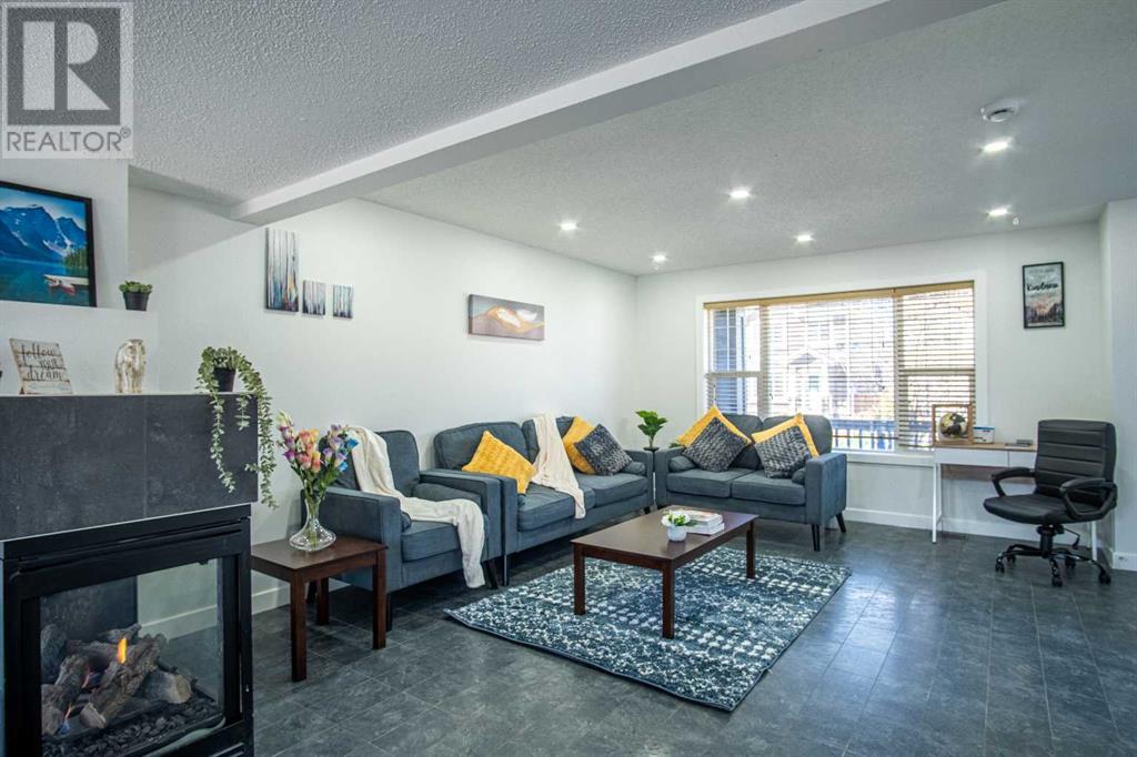 23 Saddlebrook Gardens Ne, Calgary, Alberta  T3J 5M7 - Photo 9 - A2221739