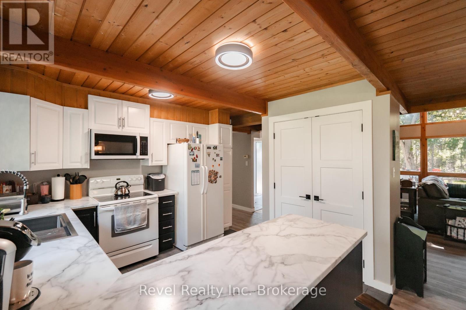 1753 Seymour Street, North Bay, Ontario  P1B 8G4 - Photo 22 - X12200111