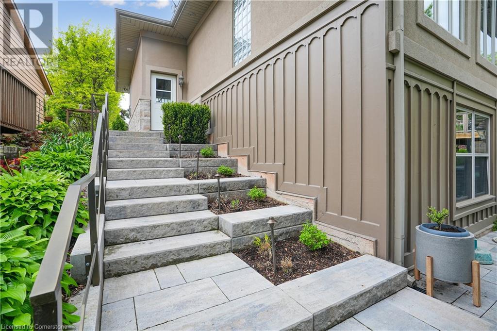 888 Partridge Drive, Burlington, Ontario  L7T 2Z5 - Photo 7 - 40737242