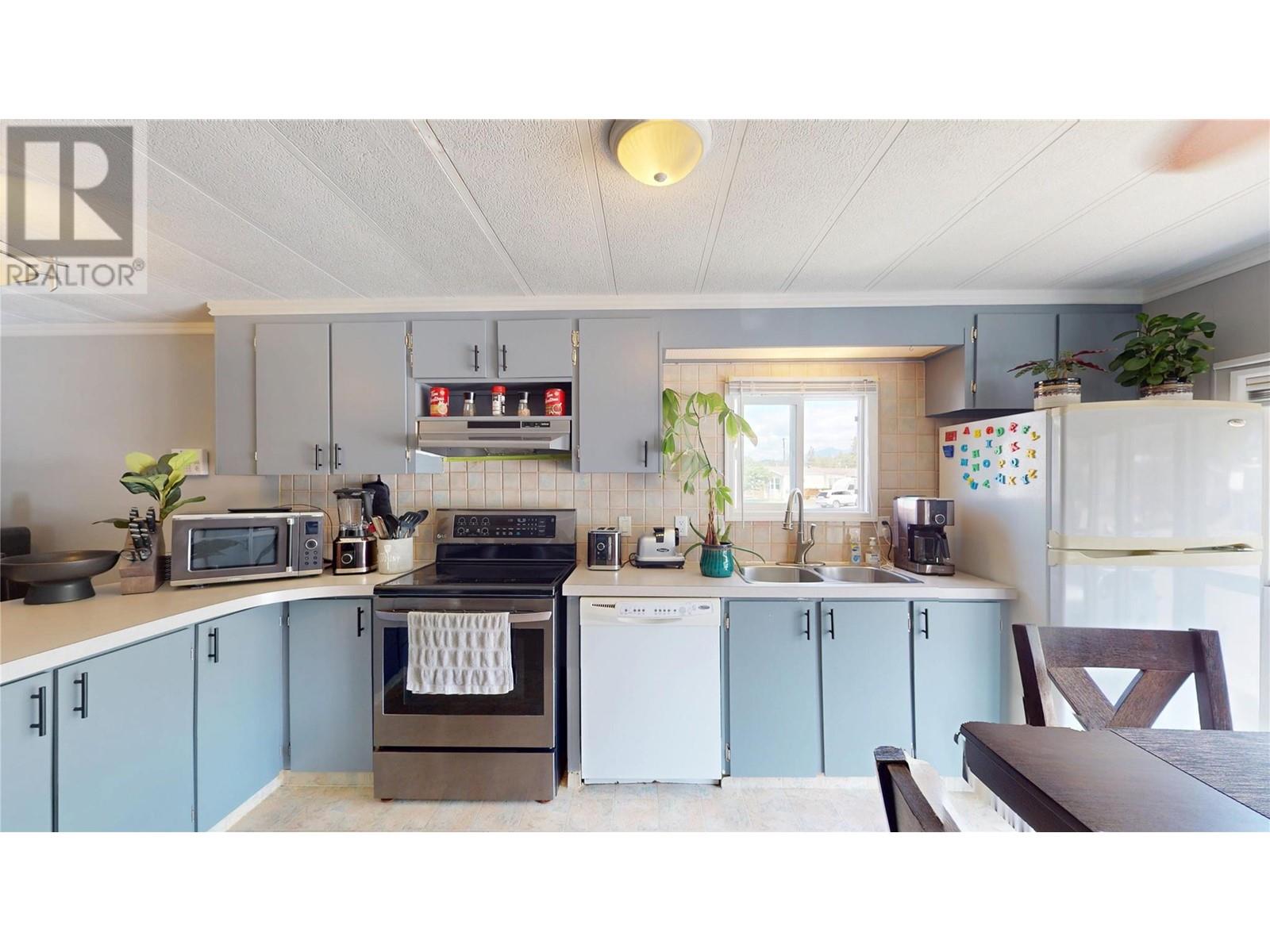 1957 Kokanee Crescent, Cranbrook, British Columbia  V1C 5X6 - Photo 12 - 10350795