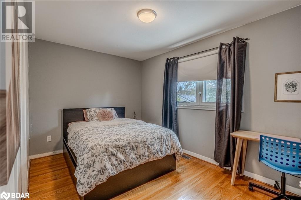 47 Marshall Street, Barrie, Ontario  L4N 3S6 - Photo 15 - 40738159