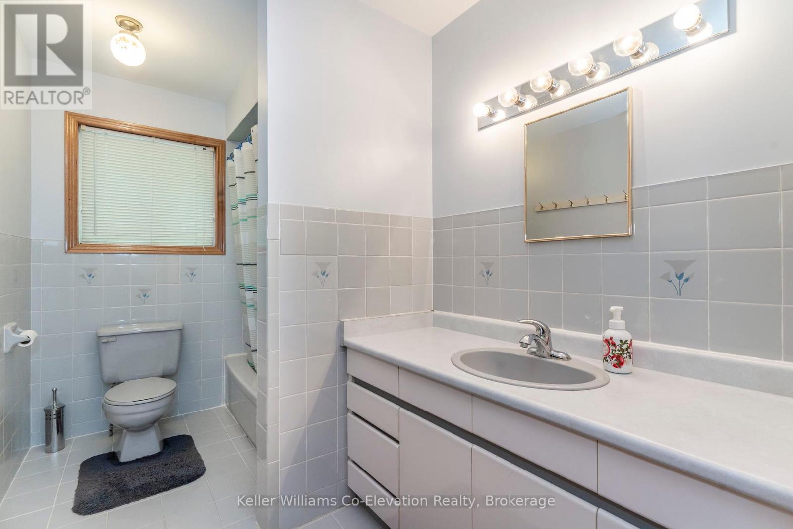 134 Tall Pines Drive, Tiny, Ontario  L9M 0H4 - Photo 13 - S12200073