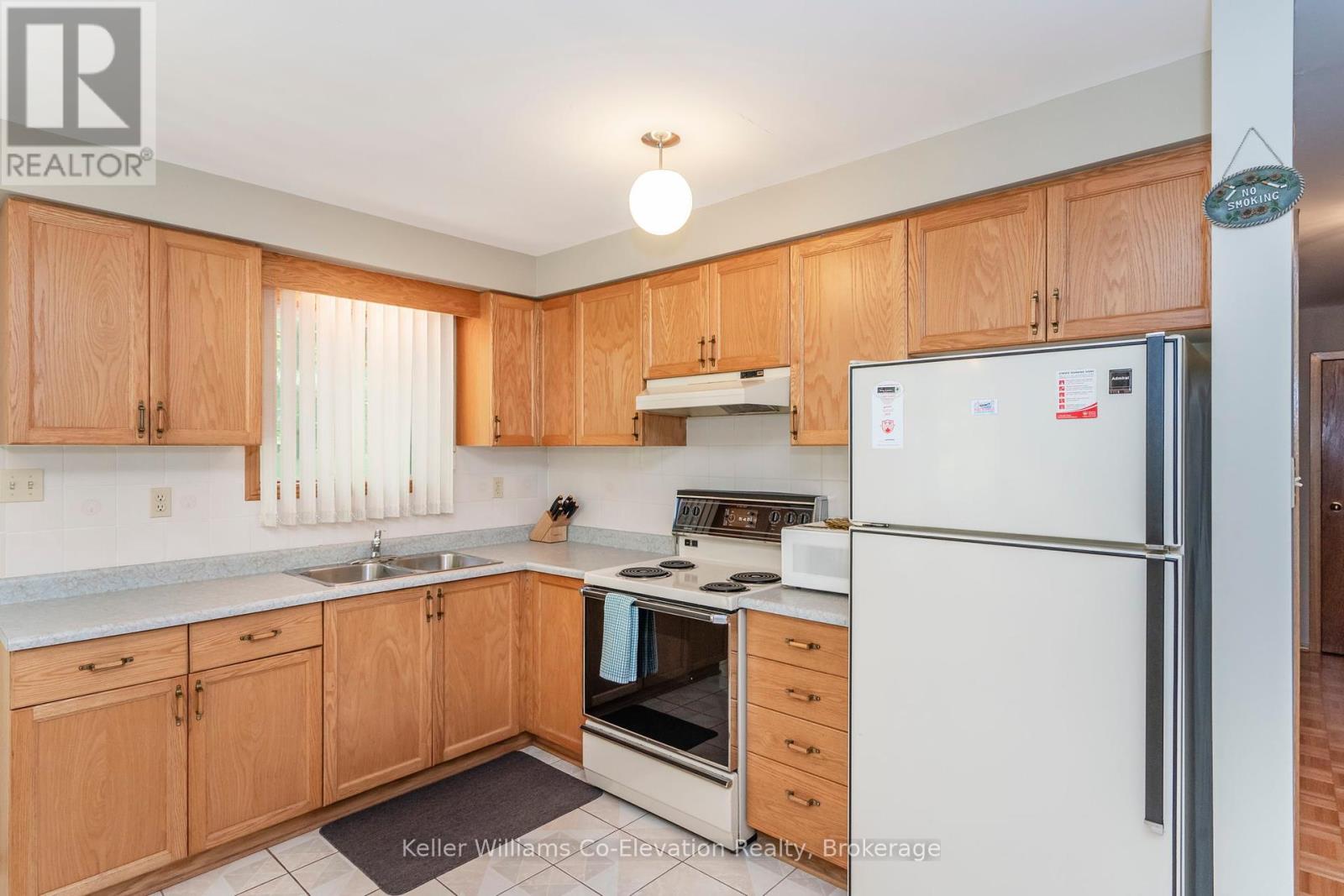 134 Tall Pines Drive, Tiny, Ontario  L9M 0H4 - Photo 7 - S12200073