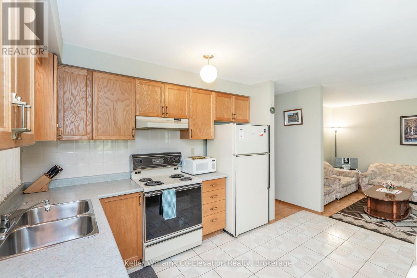 134 Tall Pines Drive, Tiny, Ontario  L9M 0H4 - Photo 8 - S12200073