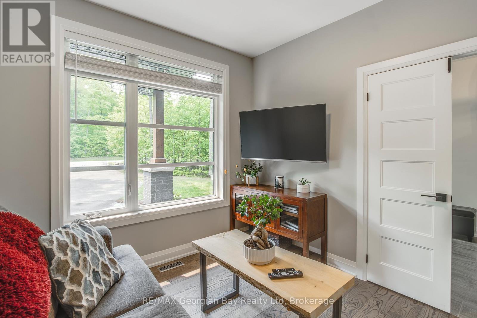 50 Windermere Circle, Tay, Ontario  L4R 0C3 - Photo 5 - S12200145